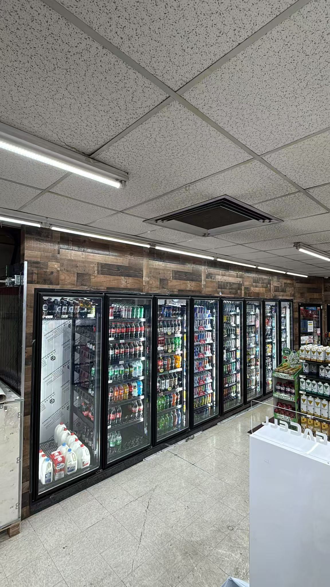 Read more about the article 8-Doors Walk in Cooler